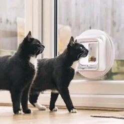 SUREFLAP - Chatiere a puce électronique connectée - blanc - 142 mm x 120 mm (livré avec le hub)